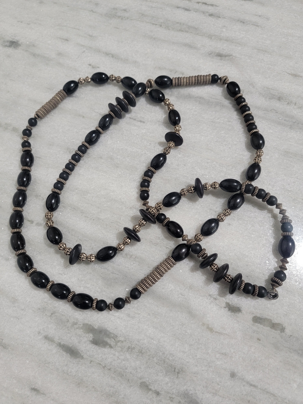 2 Beaded Necklaces - Picture 2 of 10